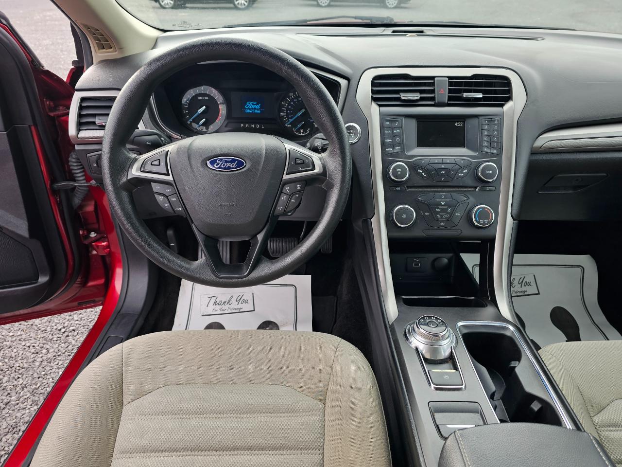 Ford Fusion S FWD 2017