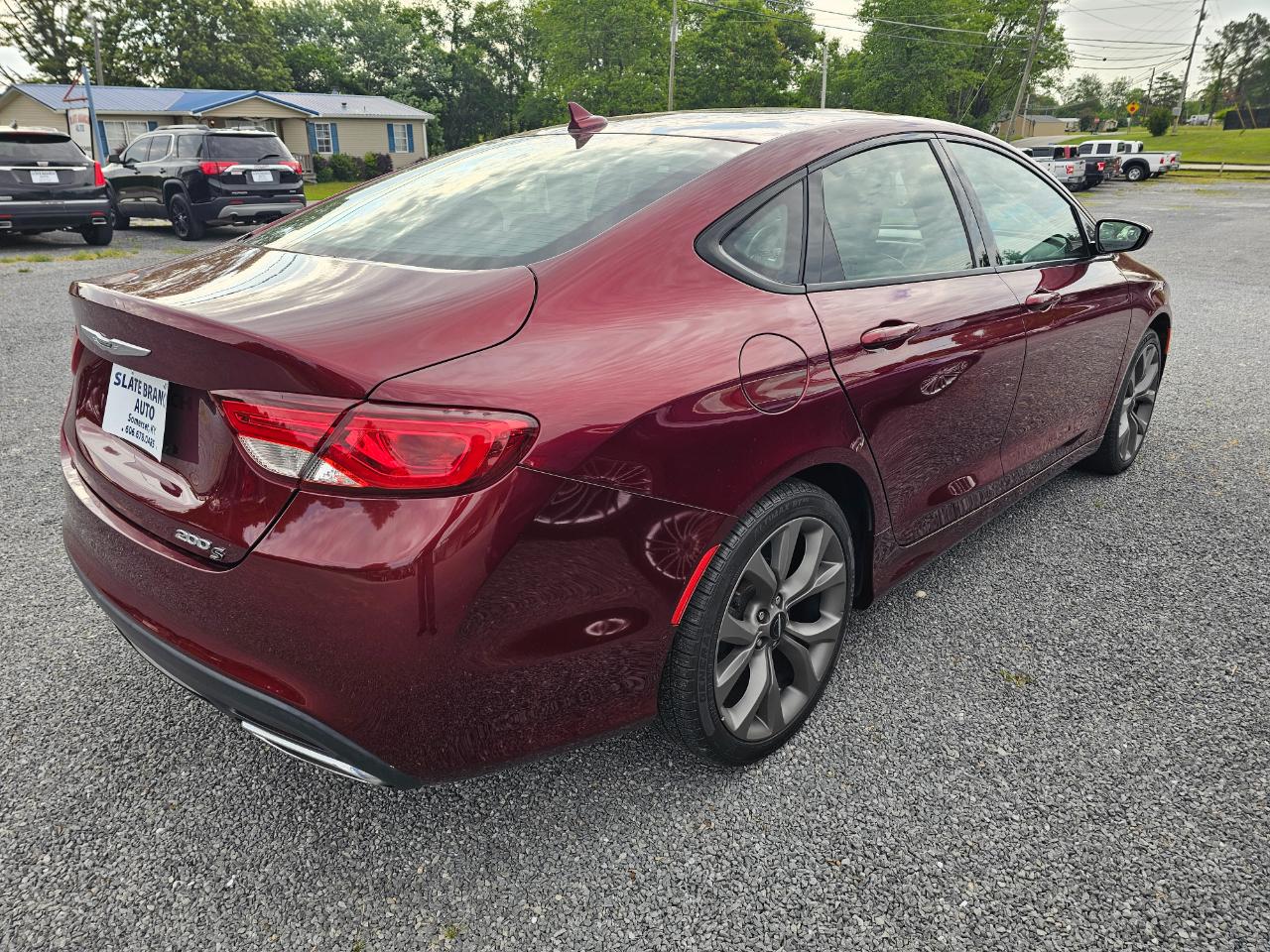 Chrysler 200 4dr Sdn S FWD 2015