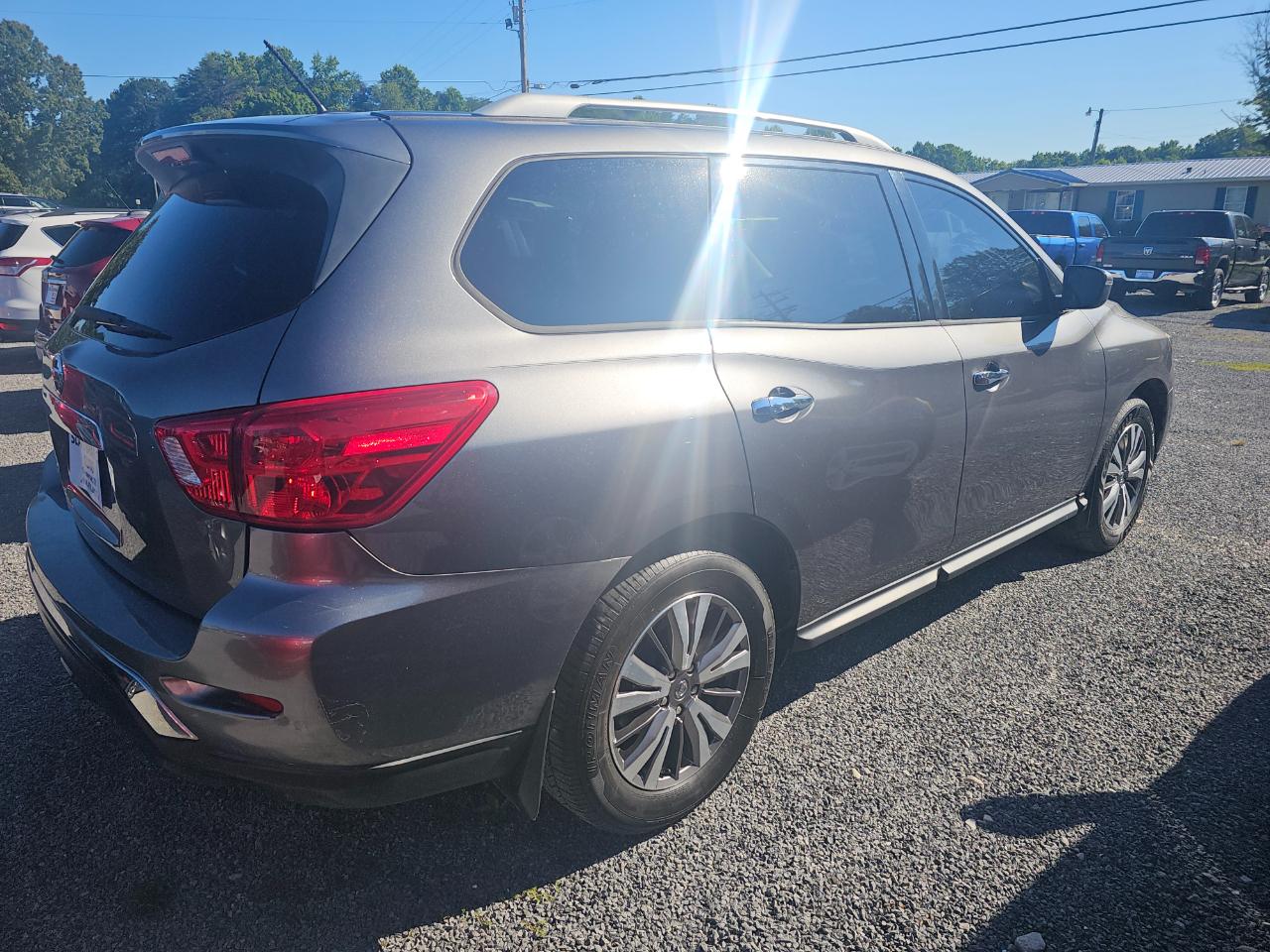 Nissan Pathfinder FWD S 2018