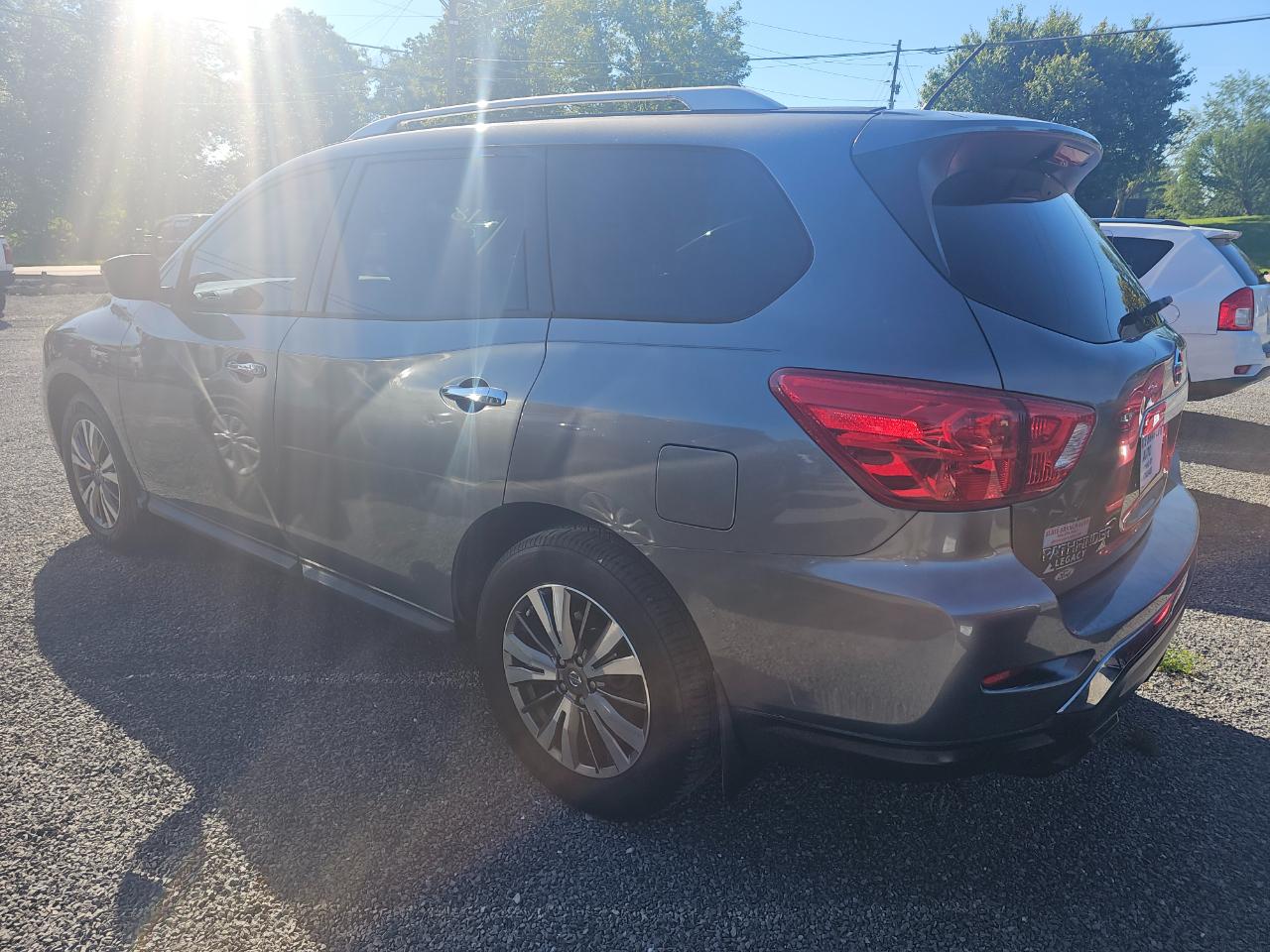 Nissan Pathfinder FWD S 2018