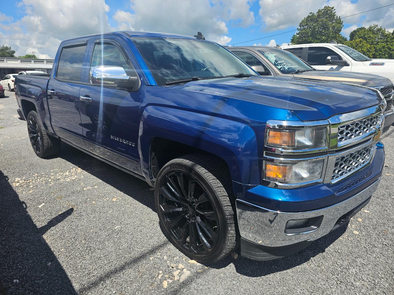 Chevrolet Silverado 1500 4WD Crew Cab 143.5" LT w/1LT 2015
