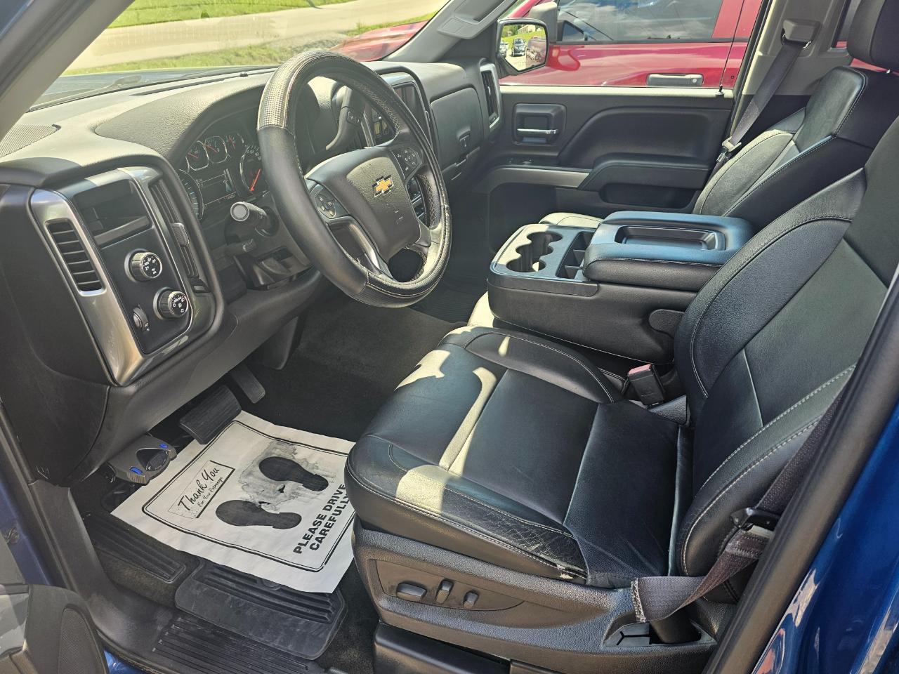 Chevrolet Silverado 1500 4WD Crew Cab 143.5" LT w/1LT 2015