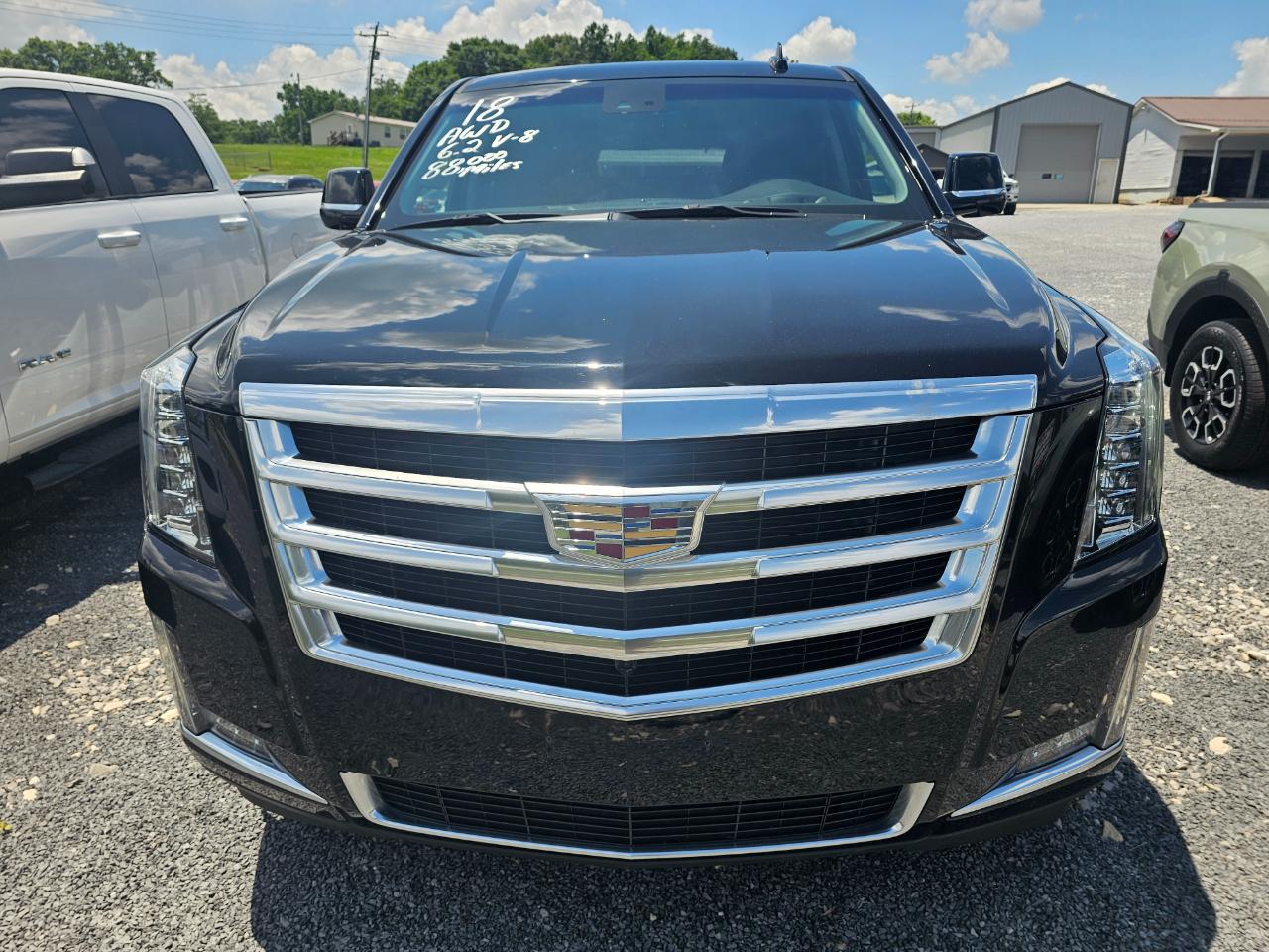 Cadillac Escalade 4WD 4dr Luxury 2018