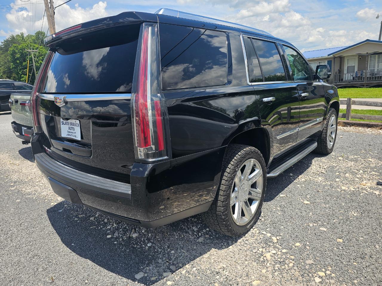 Cadillac Escalade 4WD 4dr Luxury 2018