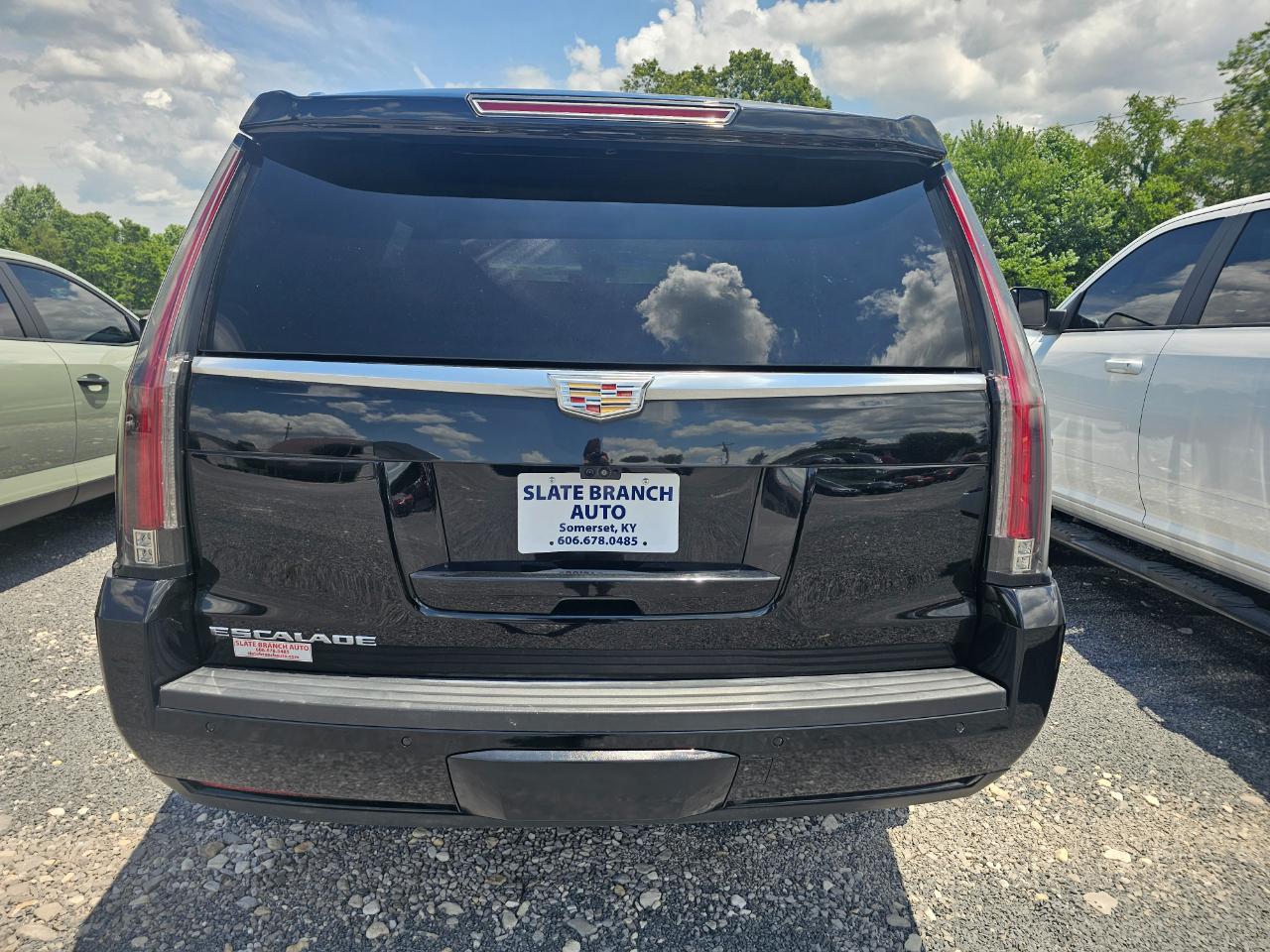 Cadillac Escalade 4WD 4dr Luxury 2018