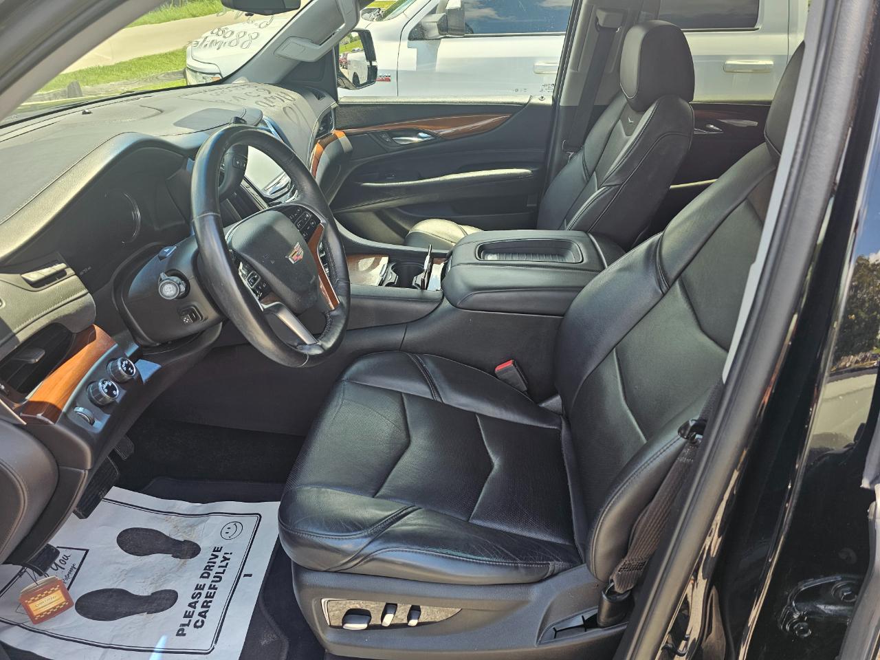 Cadillac Escalade 4WD 4dr Luxury 2018