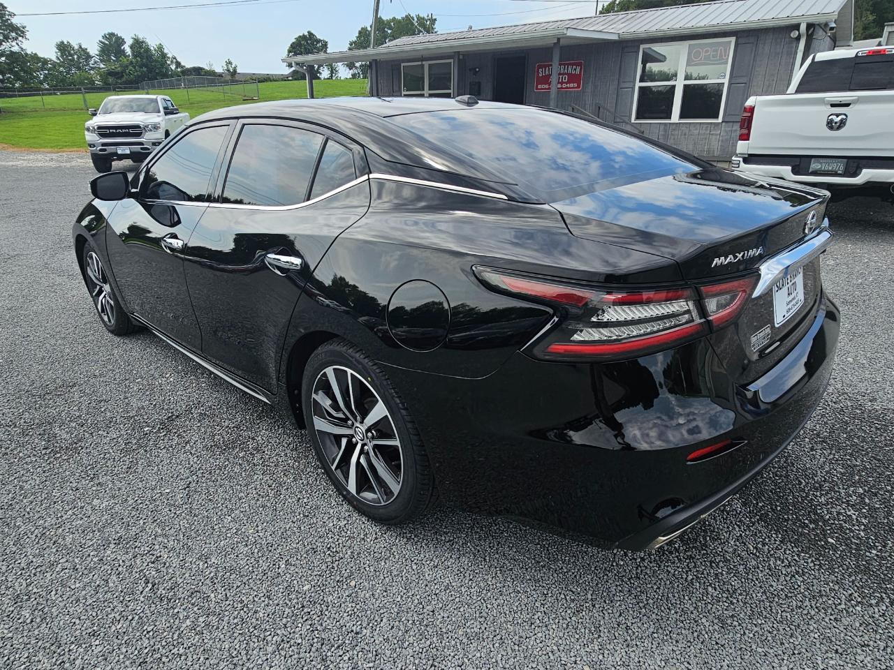 Nissan Maxima SV 3.5L 2020