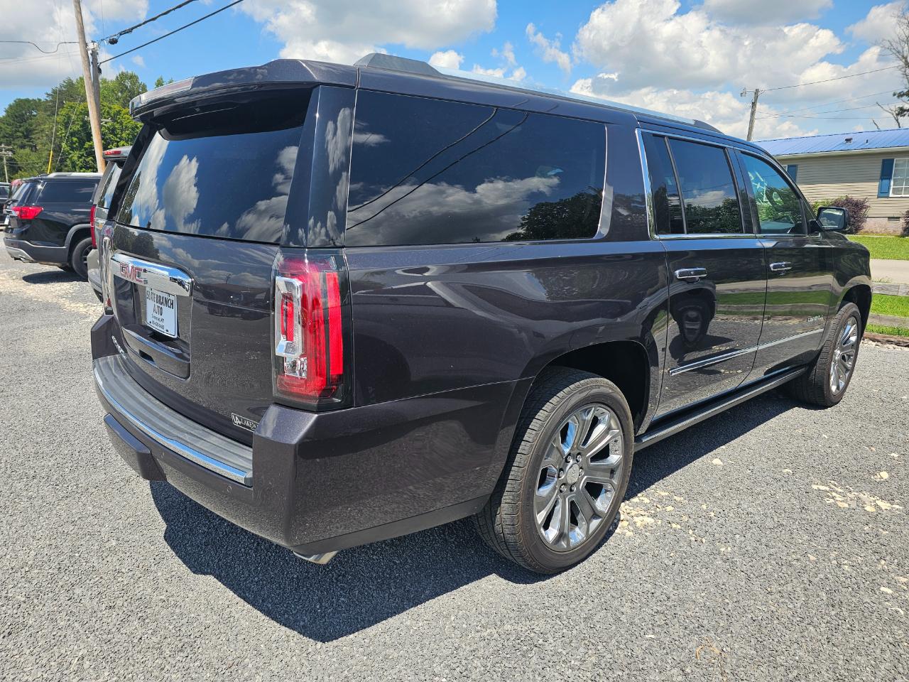 GMC Yukon XL 4WD 4dr Denali 2016