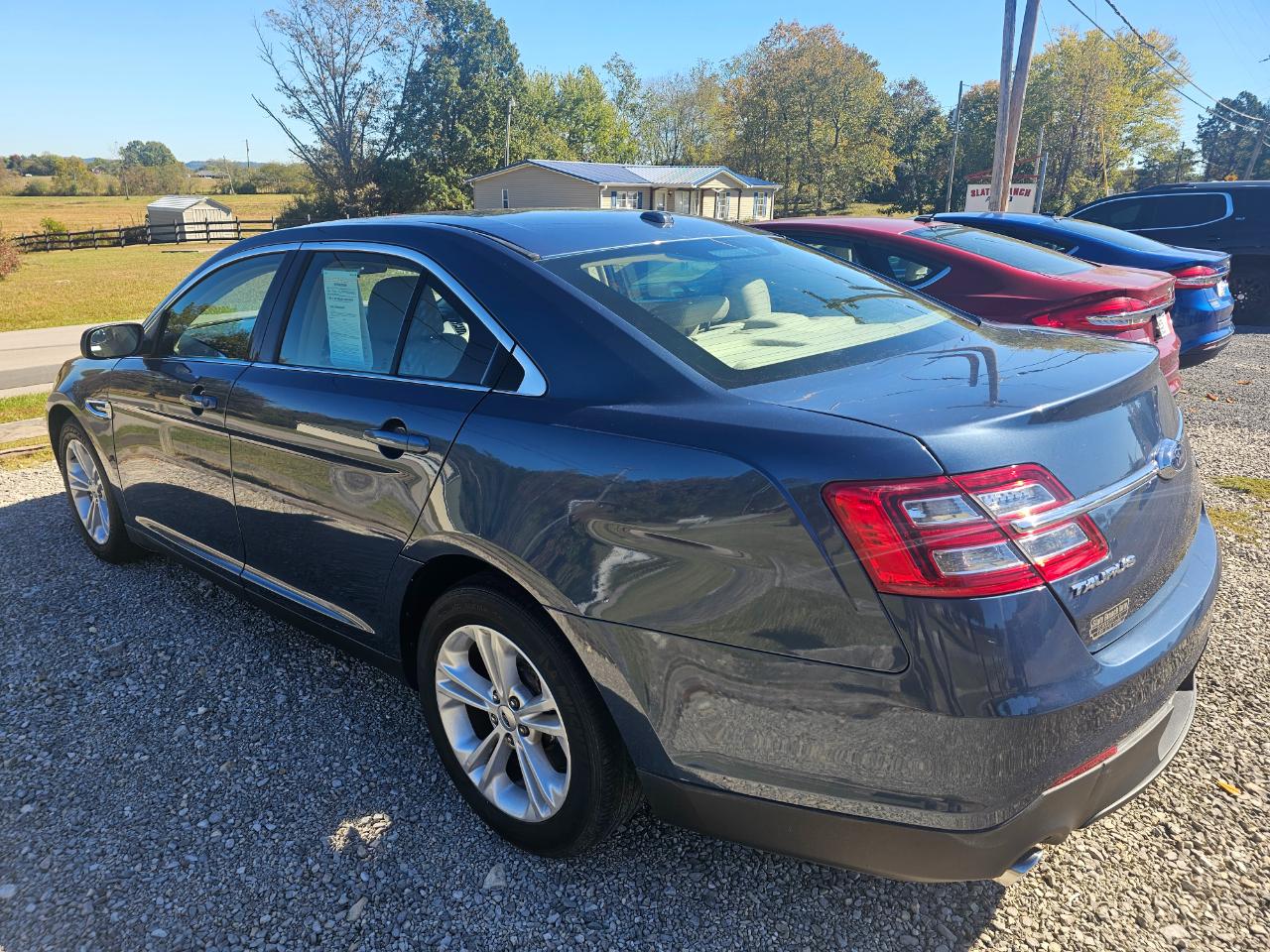 Ford Taurus SE FWD 2018