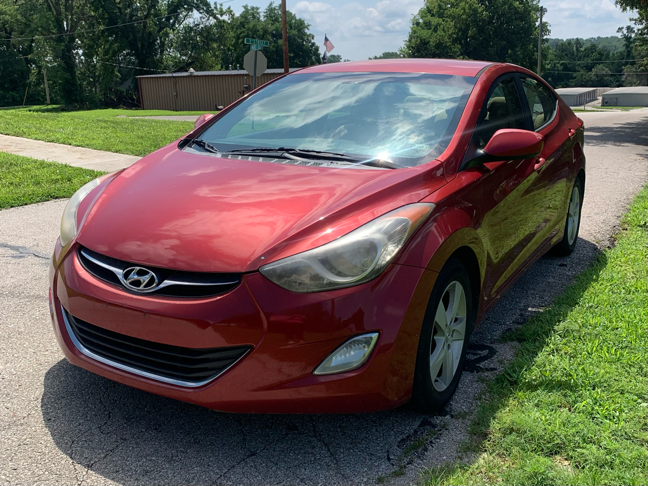 2012 Hyundai Elantra GLS's photo