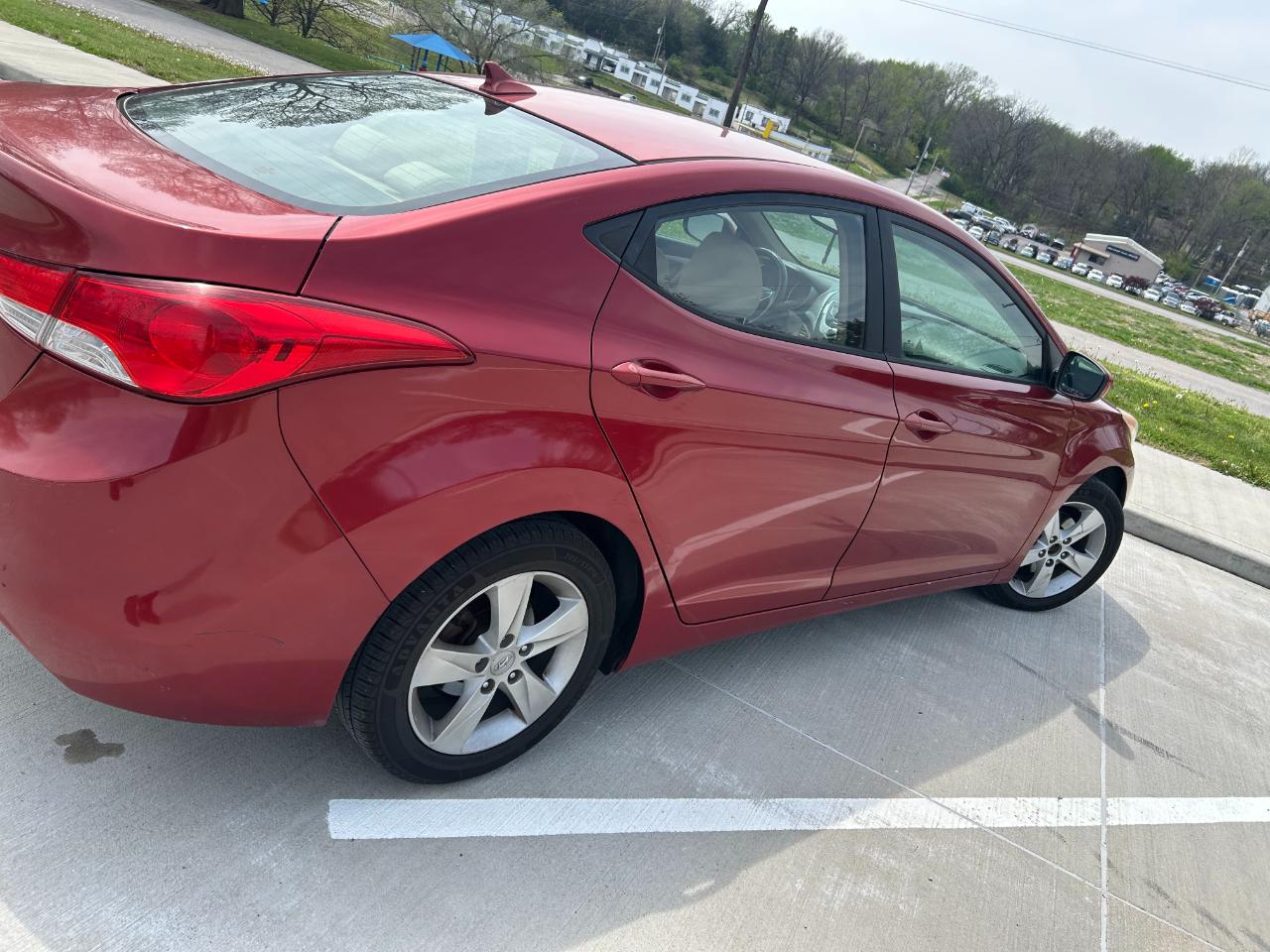 Hyundai Elantra Limited 2012