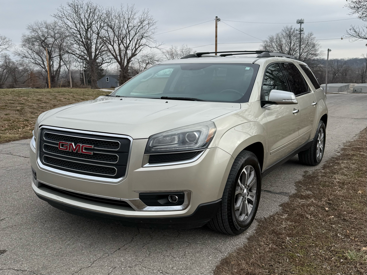 2013 GMC Acadia SLT1's photo