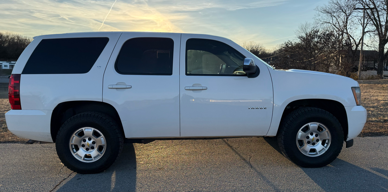 Chevrolet Tahoe LT 4WD 2011