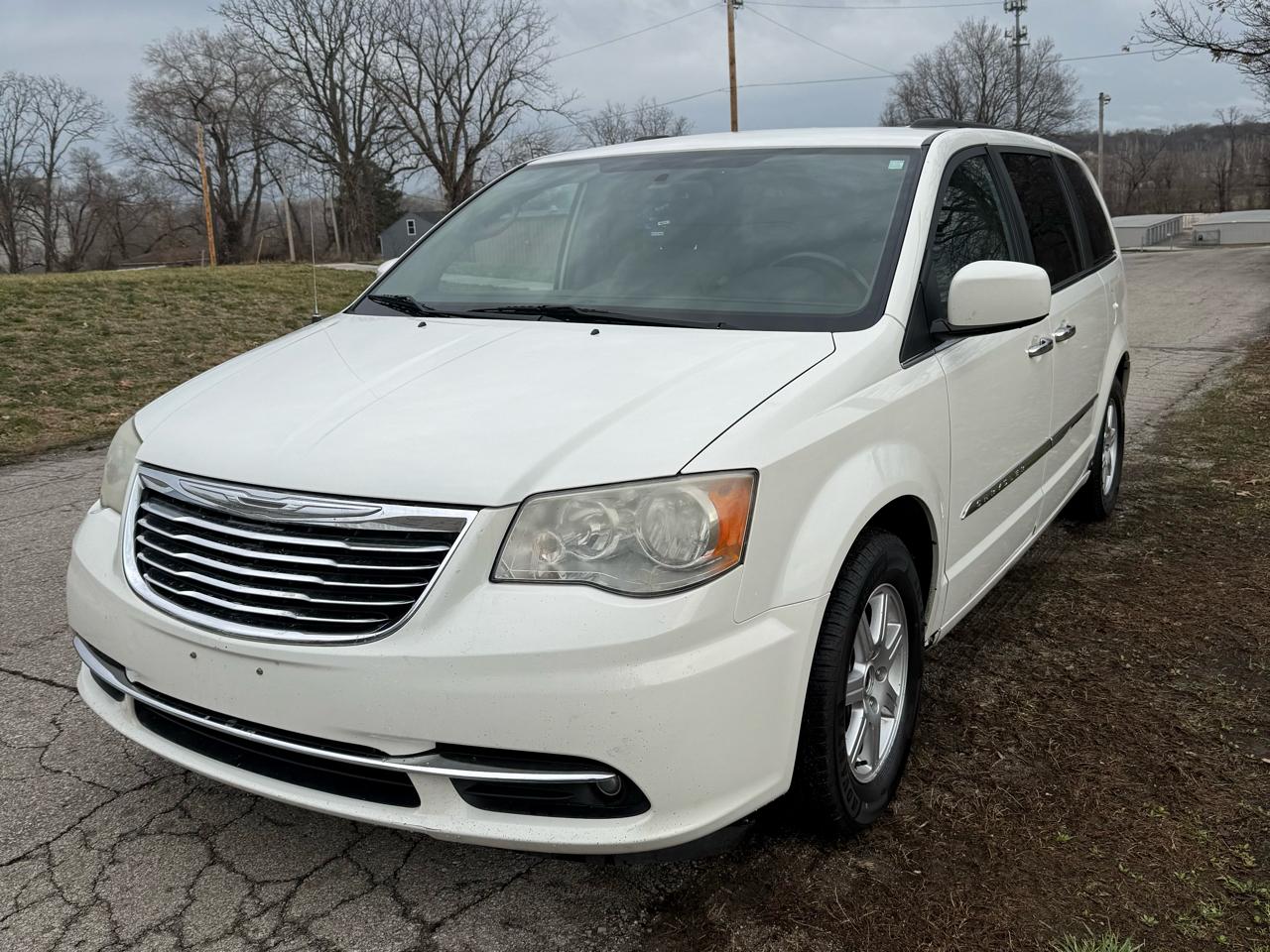 2011 Chrysler Town & Country Touring