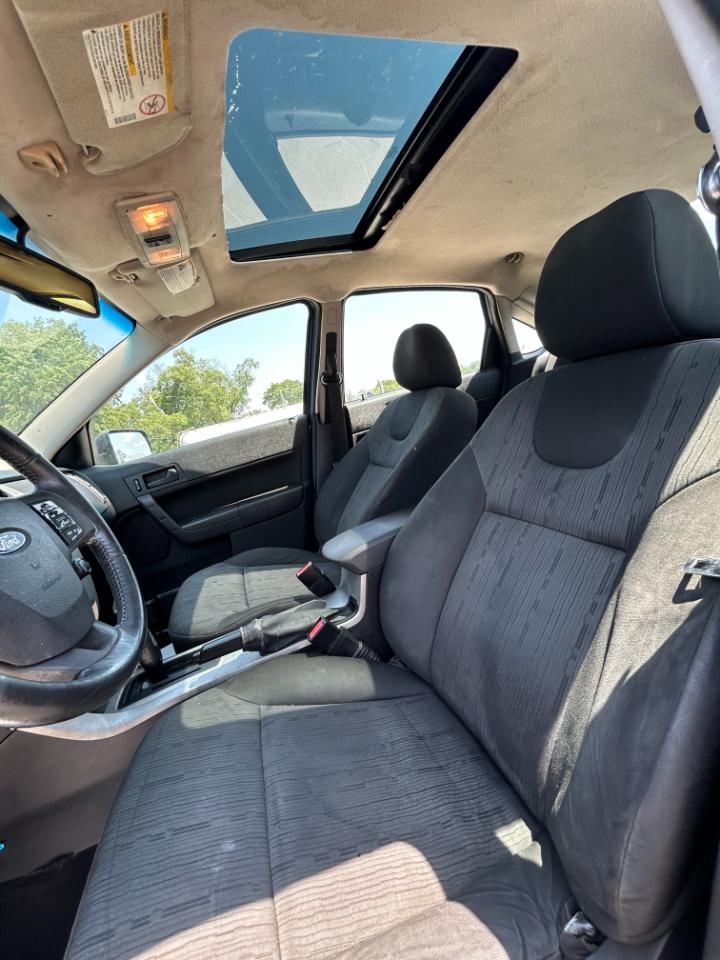 Ford Focus SE Sedan 2009