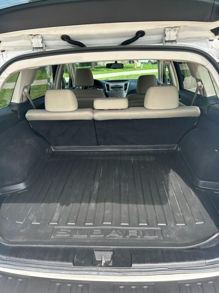 Subaru Outback 2.5i Premium 2011