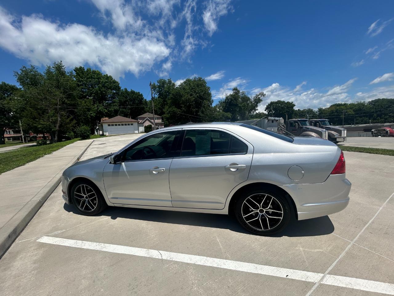 Ford Fusion SE 2012