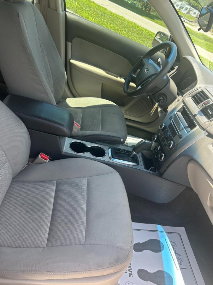 Ford Fusion SE 2012