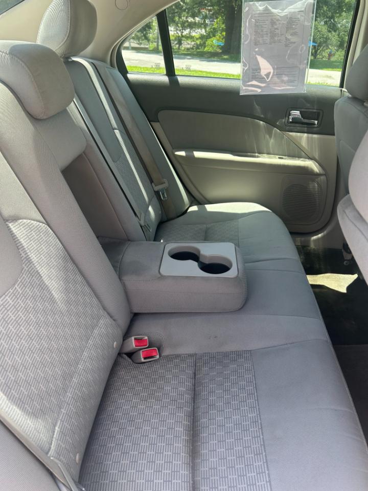 Ford Fusion SE 2012