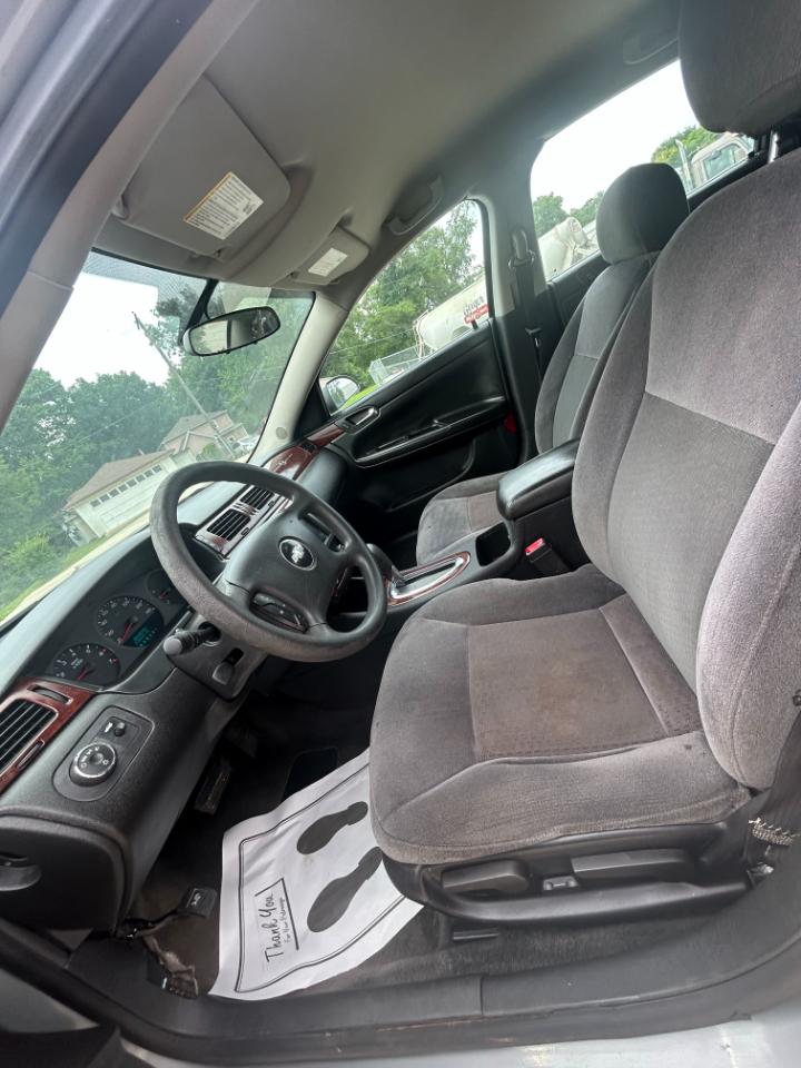 Chevrolet Impala LS 2008