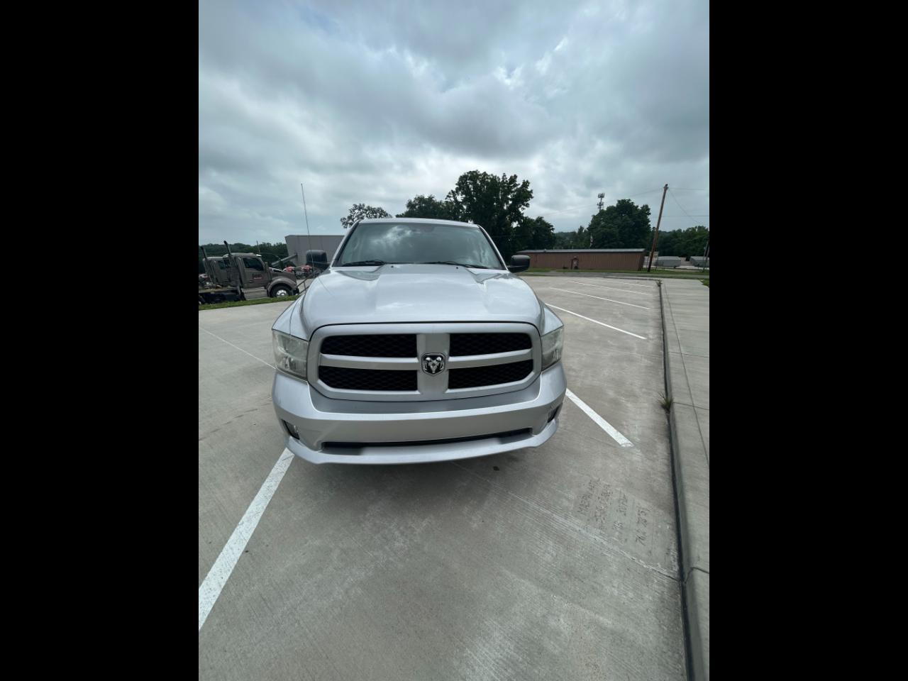 2014 RAM 1500 Express 4x4 Crew Cab's photo