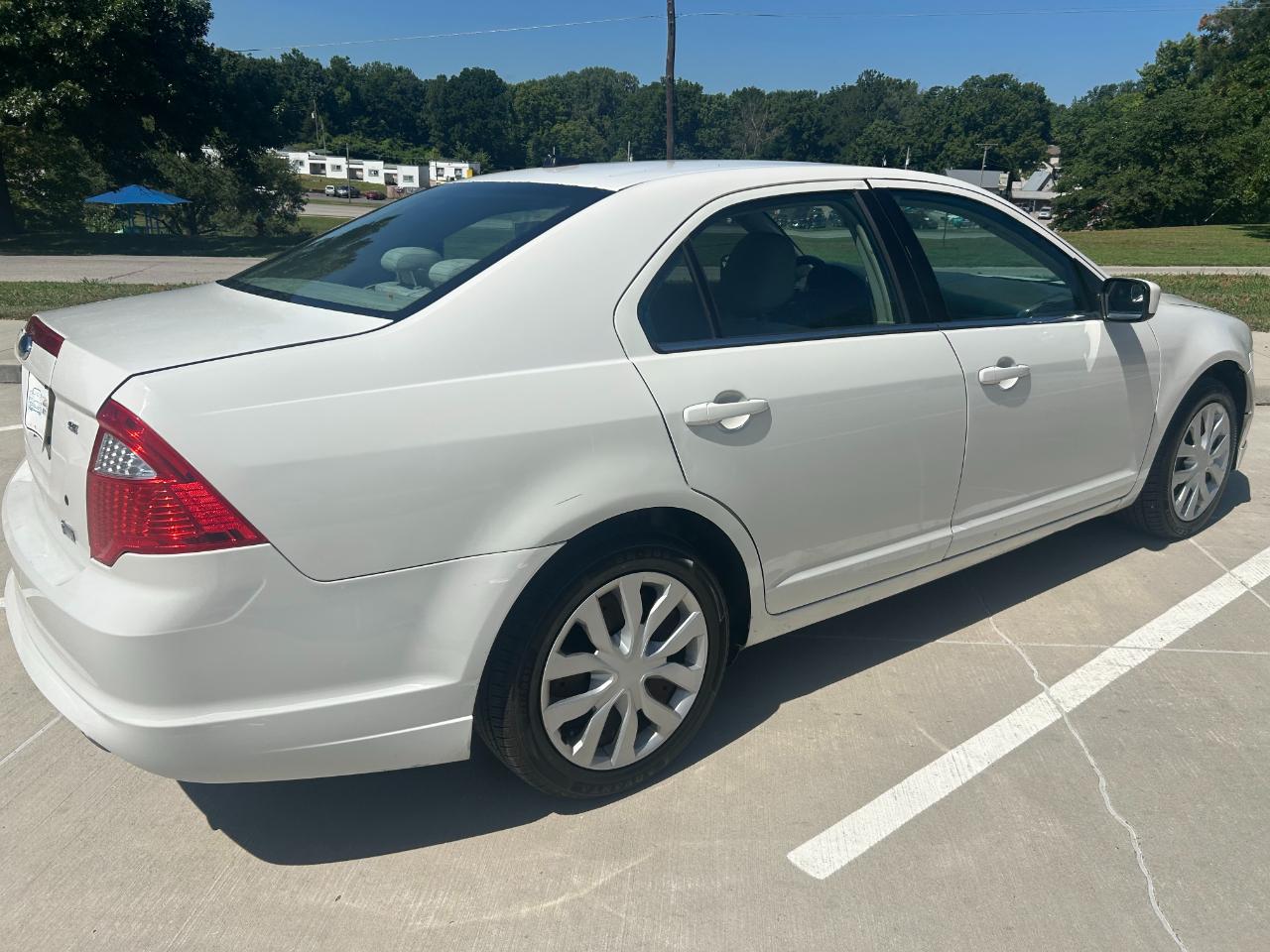 Ford Fusion SE 2010