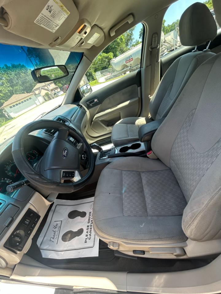 Ford Fusion SE 2010