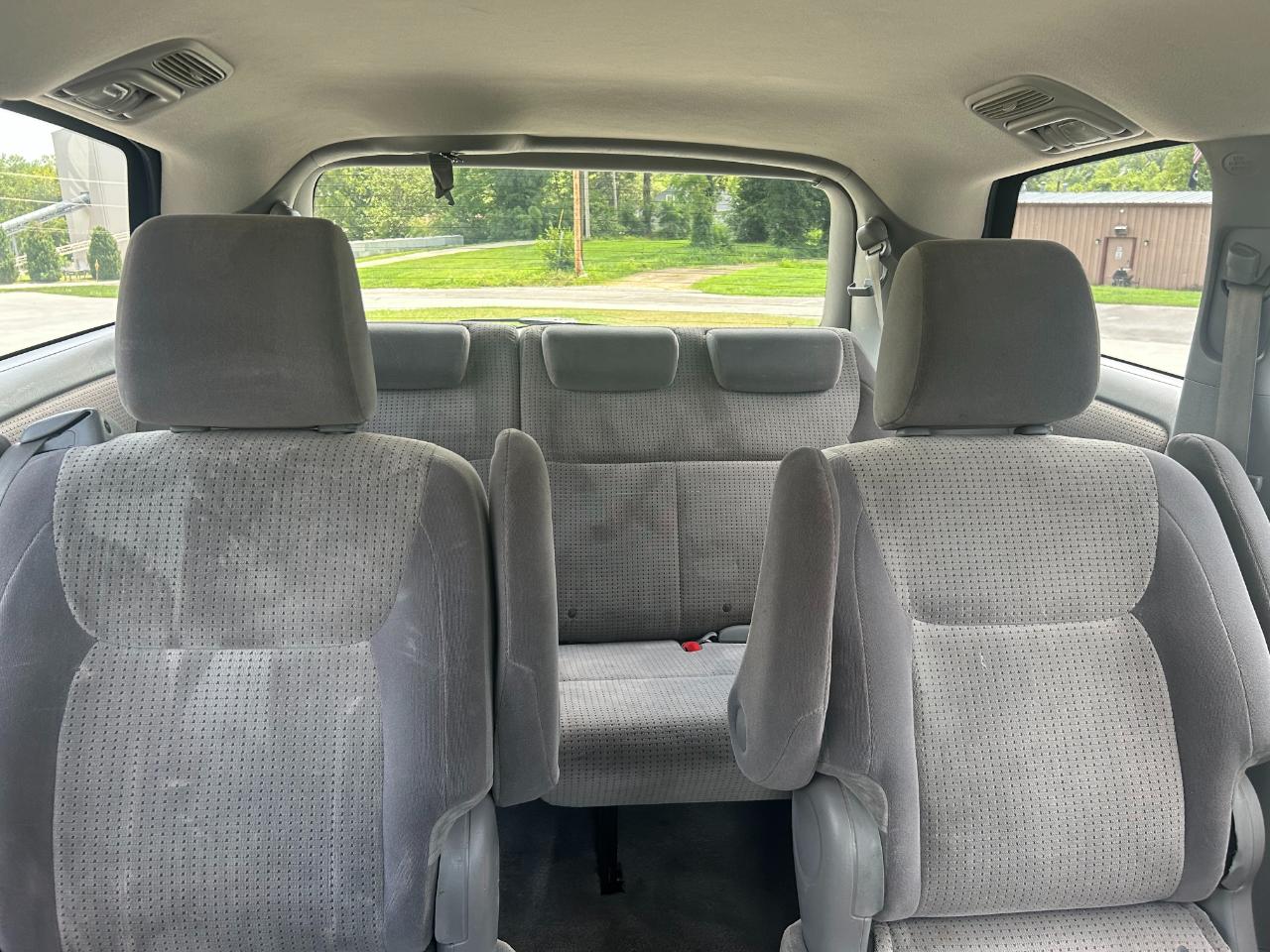 Toyota Sienna CE FWD 7-Passenger 2009