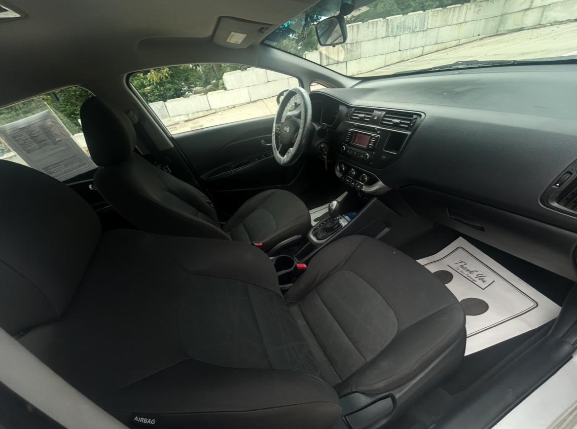 Kia Rio5 LX 2013