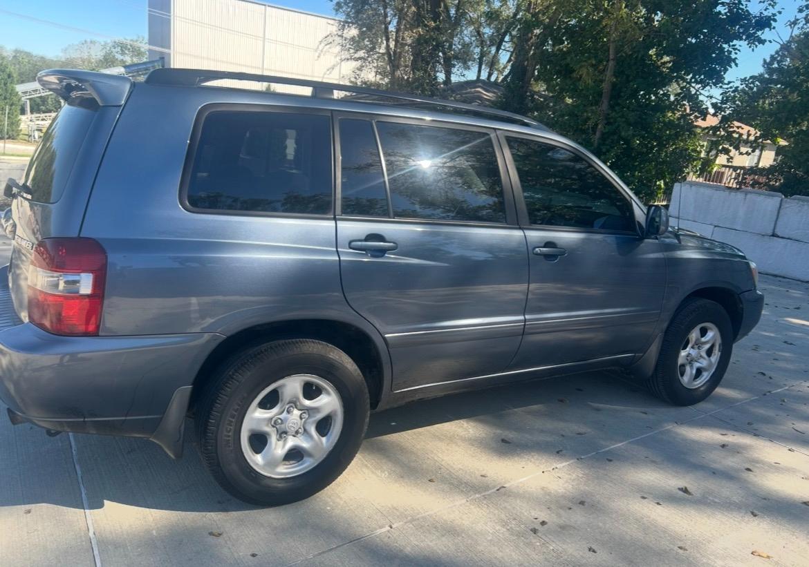 Toyota Highlander 2WD 2006