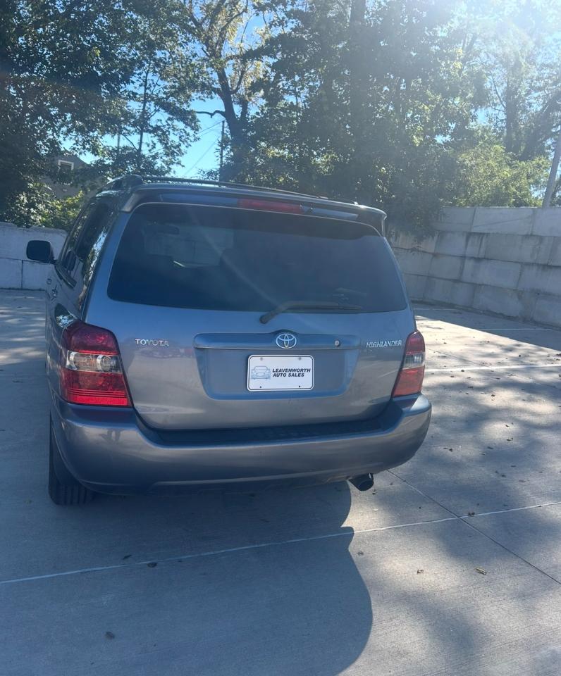 Toyota Highlander 2WD 2006