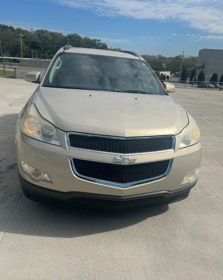 2011 Chevrolet Traverse LT FWD