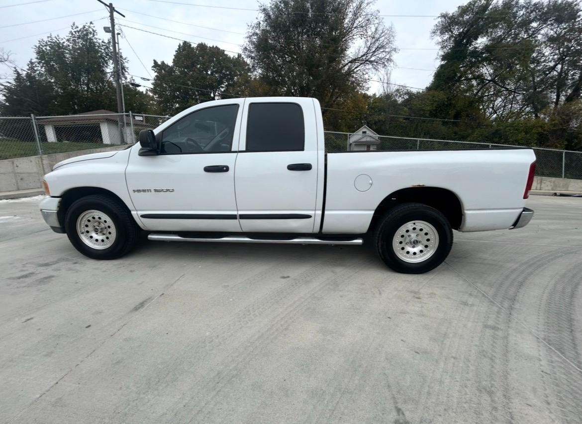 Dodge Ram 1500 ST Quad Cab 2WD 2004