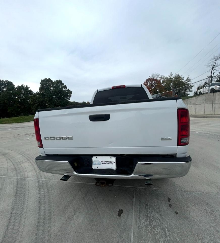Dodge Ram 1500 ST Quad Cab 2WD 2004