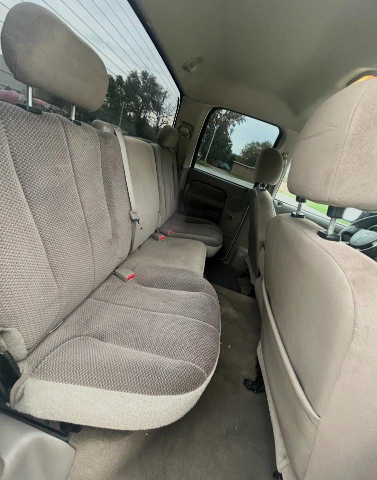 Dodge Ram 1500 ST Quad Cab 2WD 2004