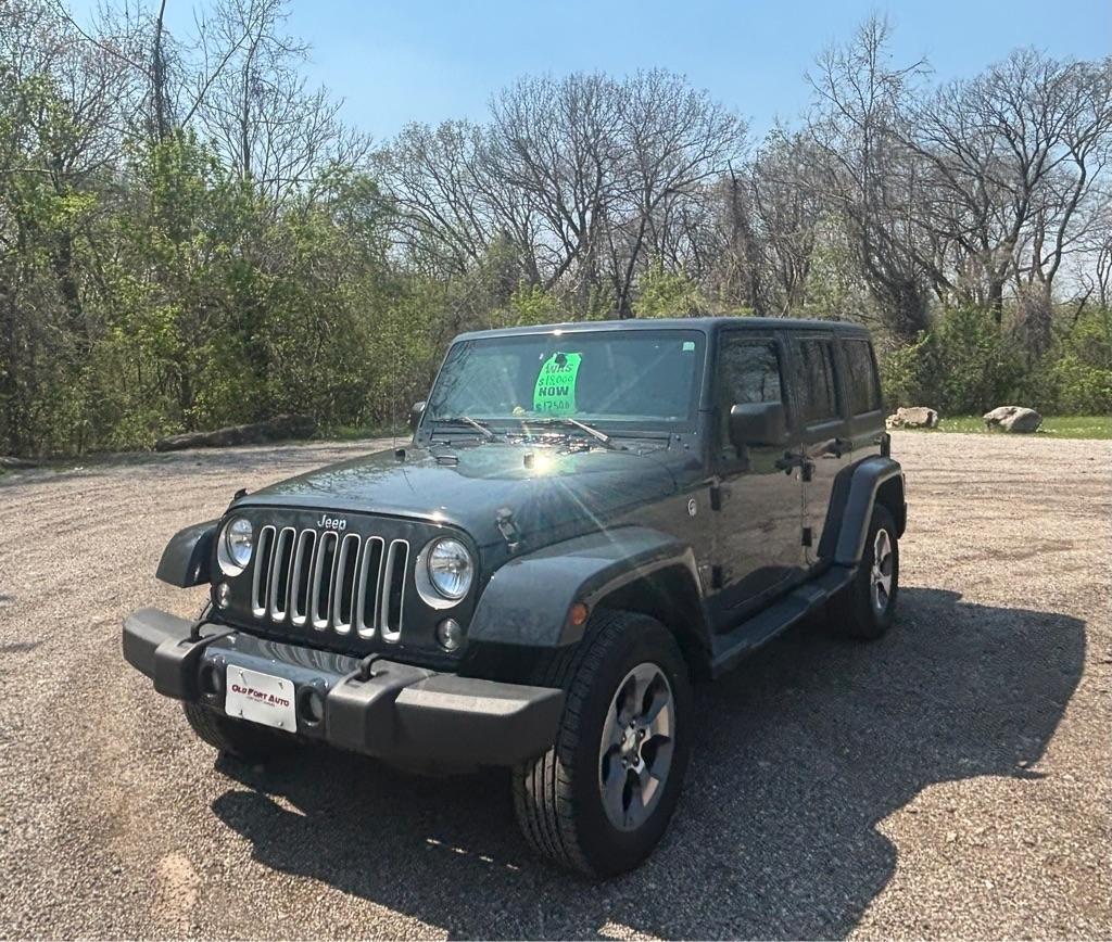 2016 Jeep Wrangler Unlimited 4WD 4dr Sahara