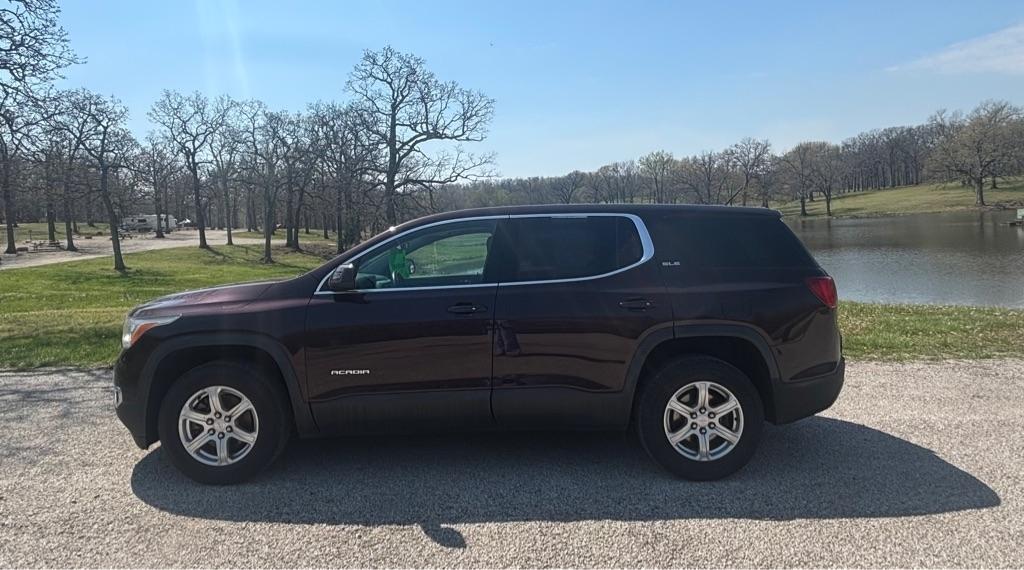 GMC Acadia FWD 4dr SLE w/SLE-1 2018