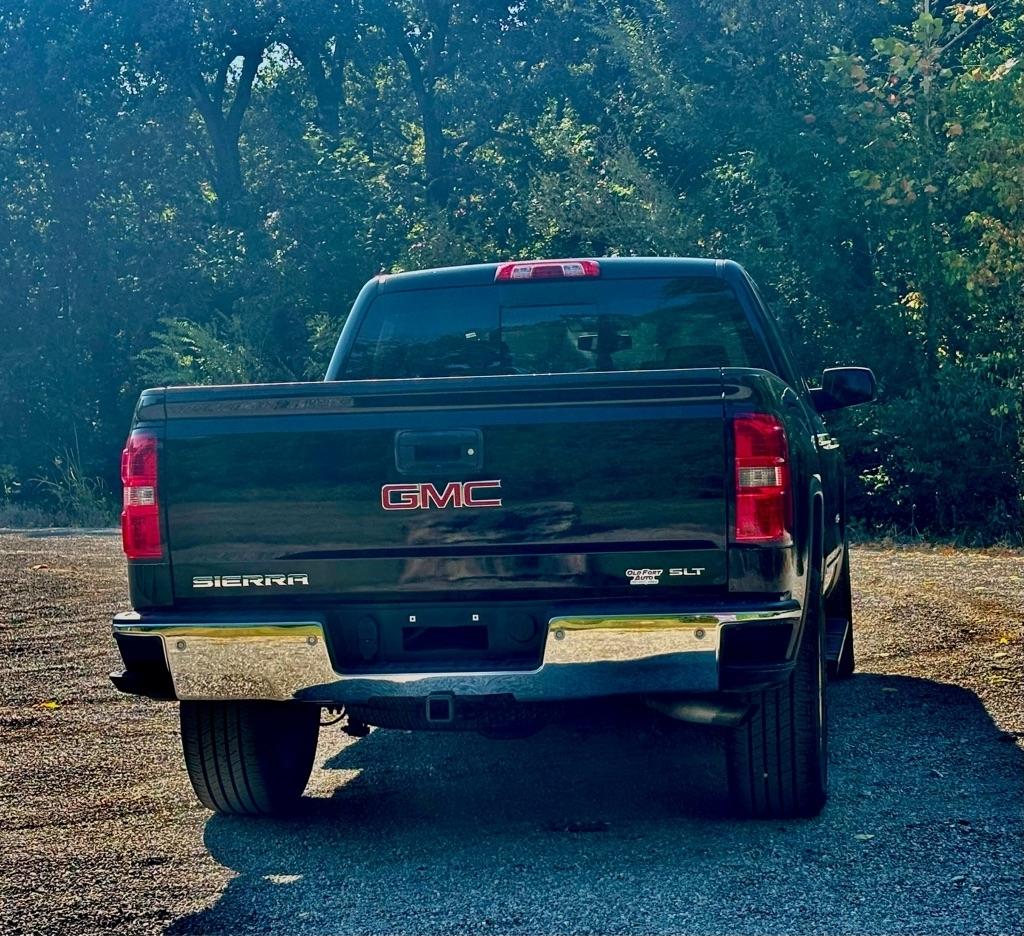 GMC Sierra 1500 4WD Crew Cab 153.0" SLT 2015