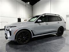 2023 BMW X7  2023 BMW X7