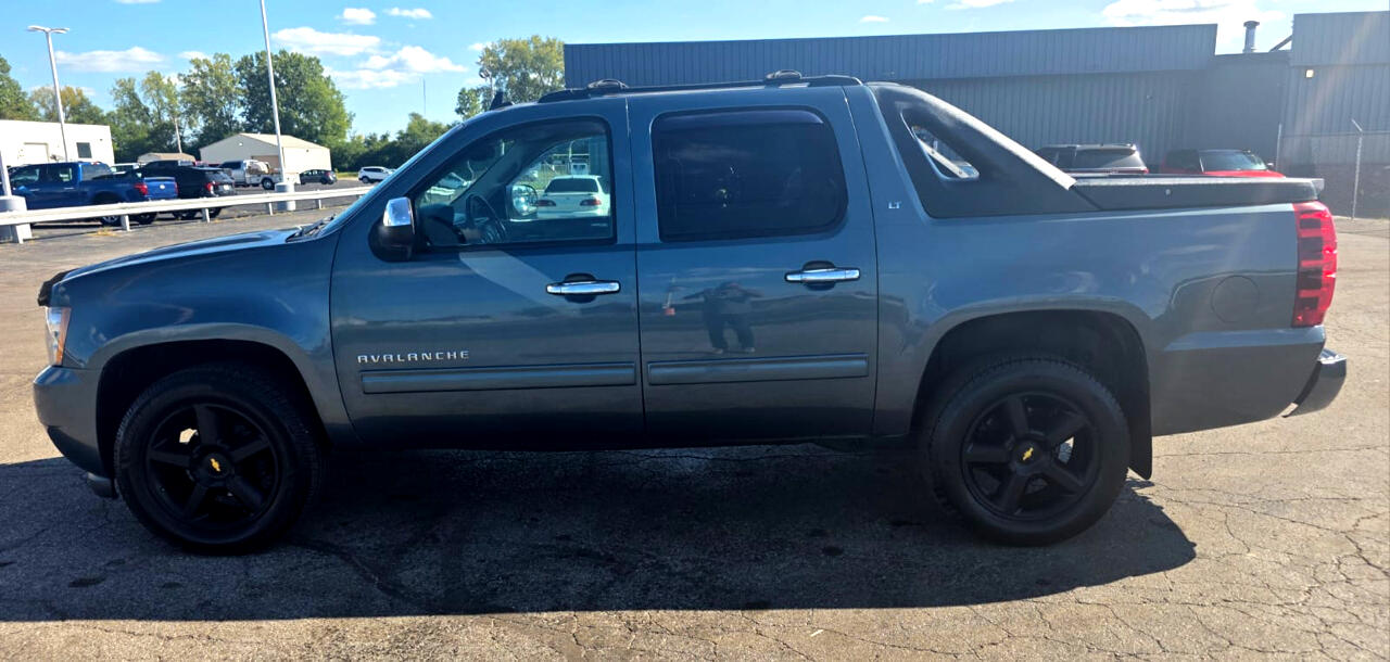 Chevrolet Avalanche LT 4WD 2012 Chevrolet Avalanche LT 4WD 2012