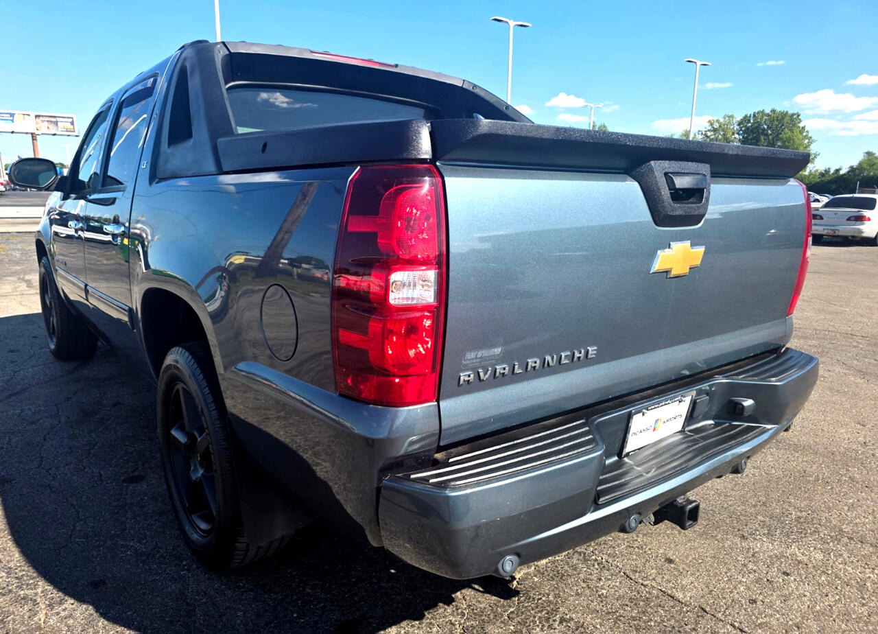 Chevrolet Avalanche LT 4WD 2012 Chevrolet Avalanche LT 4WD 2012