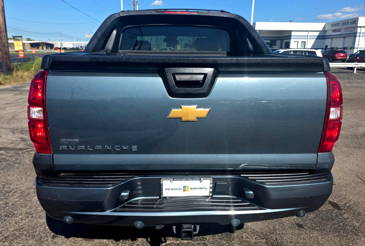 Chevrolet Avalanche LT 4WD 2012 Chevrolet Avalanche LT 4WD 2012