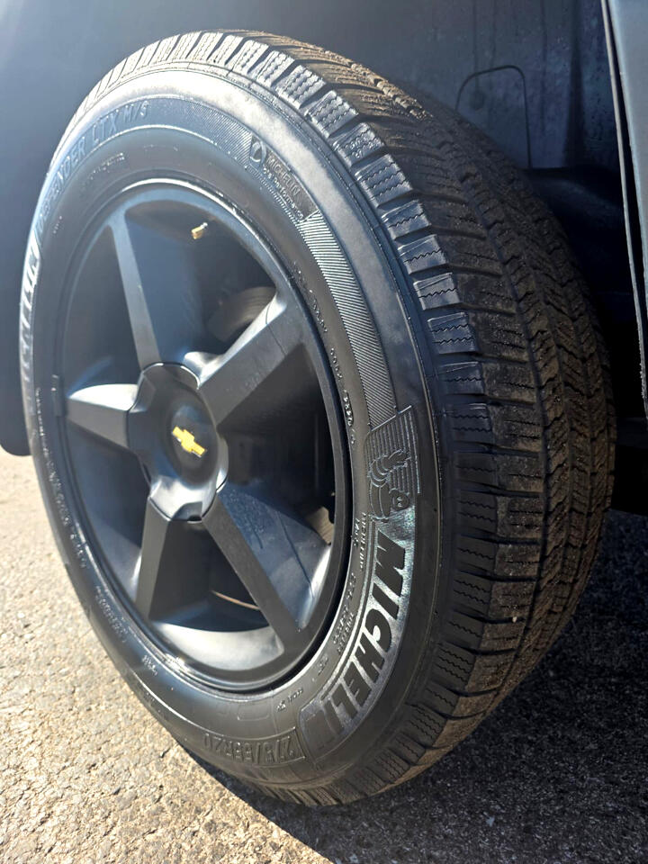 Chevrolet Avalanche LT 4WD 2012 Chevrolet Avalanche LT 4WD 2012