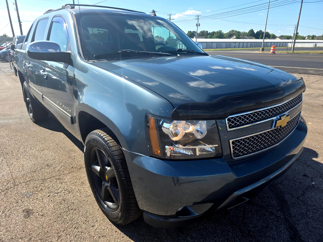 Chevrolet Avalanche LT 4WD 2012 Chevrolet Avalanche LT 4WD 2012