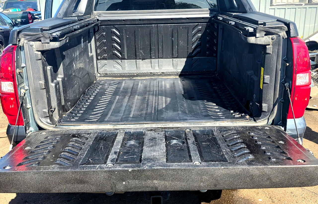 Chevrolet Avalanche LT 4WD 2012 Chevrolet Avalanche LT 4WD 2012