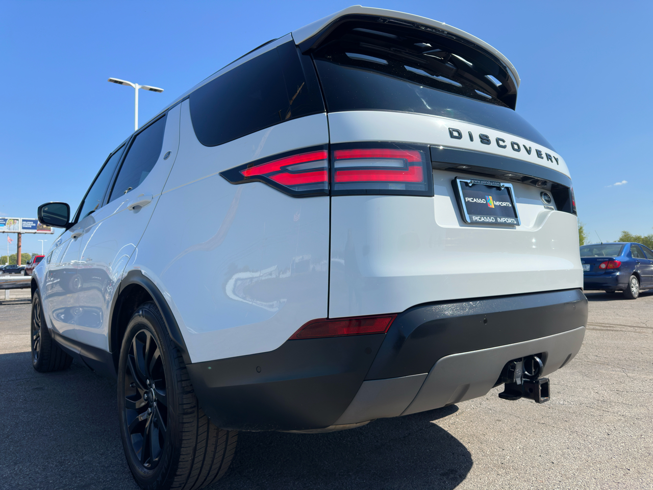 2020 Land Rover Discovery HSE photo 6