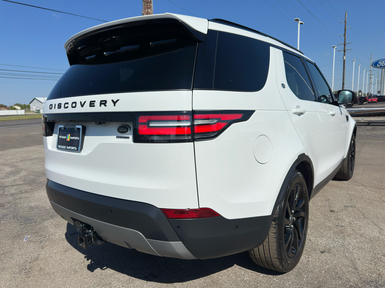 2020 Land Rover Discovery HSE photo 9