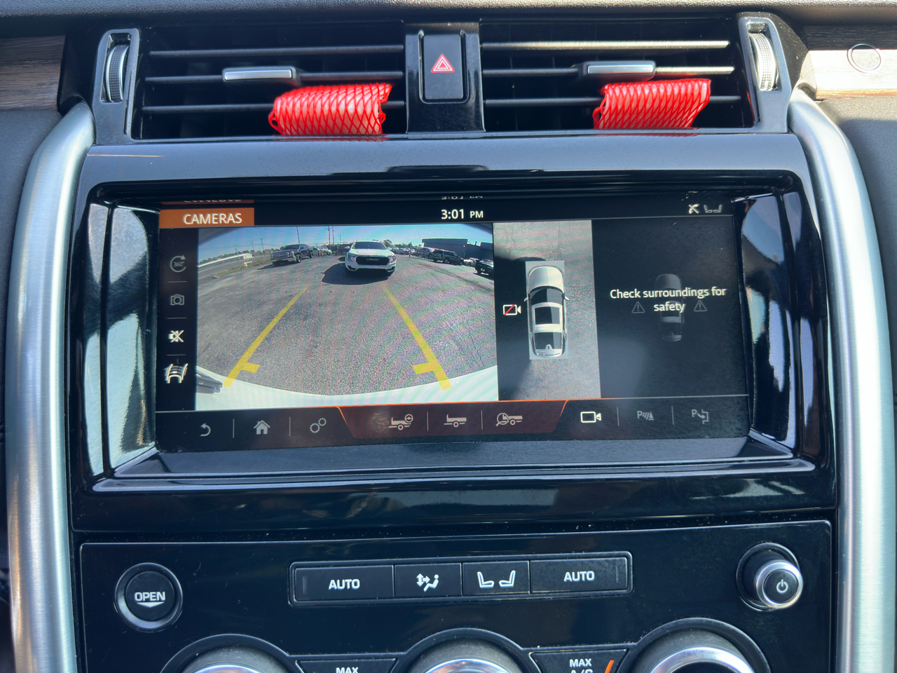 2020 Land Rover Discovery HSE photo 27