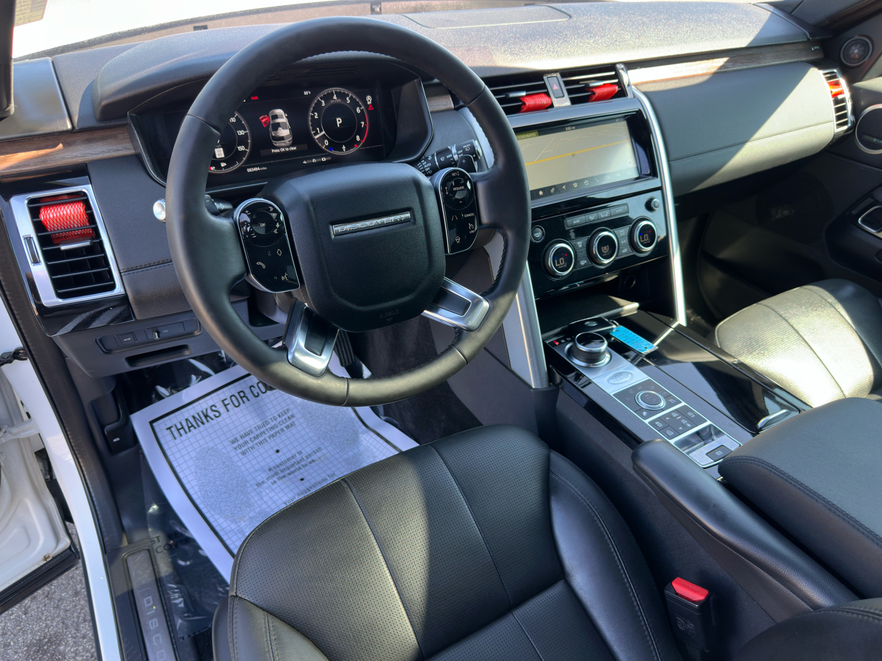 2020 Land Rover Discovery HSE photo 29
