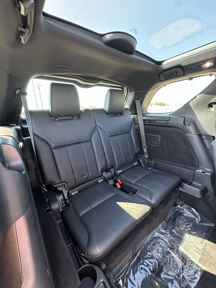 2020 Land Rover Discovery HSE photo 39